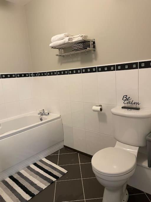 Entire Apartment , Centre Carrick on Shannon المظهر الخارجي الصورة